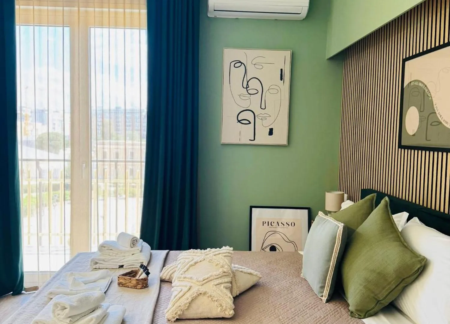 La Botanica Suite Apartment - Bari Central Station 0*,